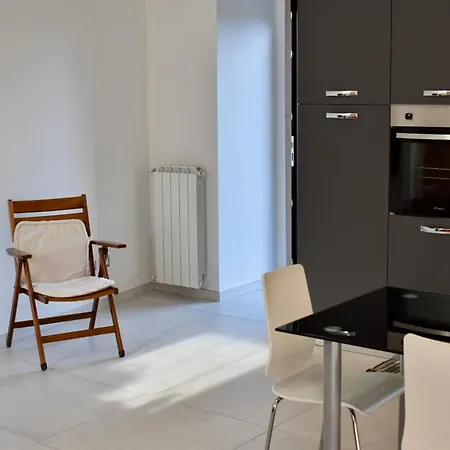 Cheryl - Maggiore Appartement Ranco