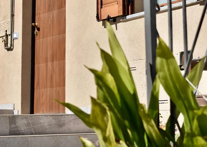 Cheryl By My Place Malpensa